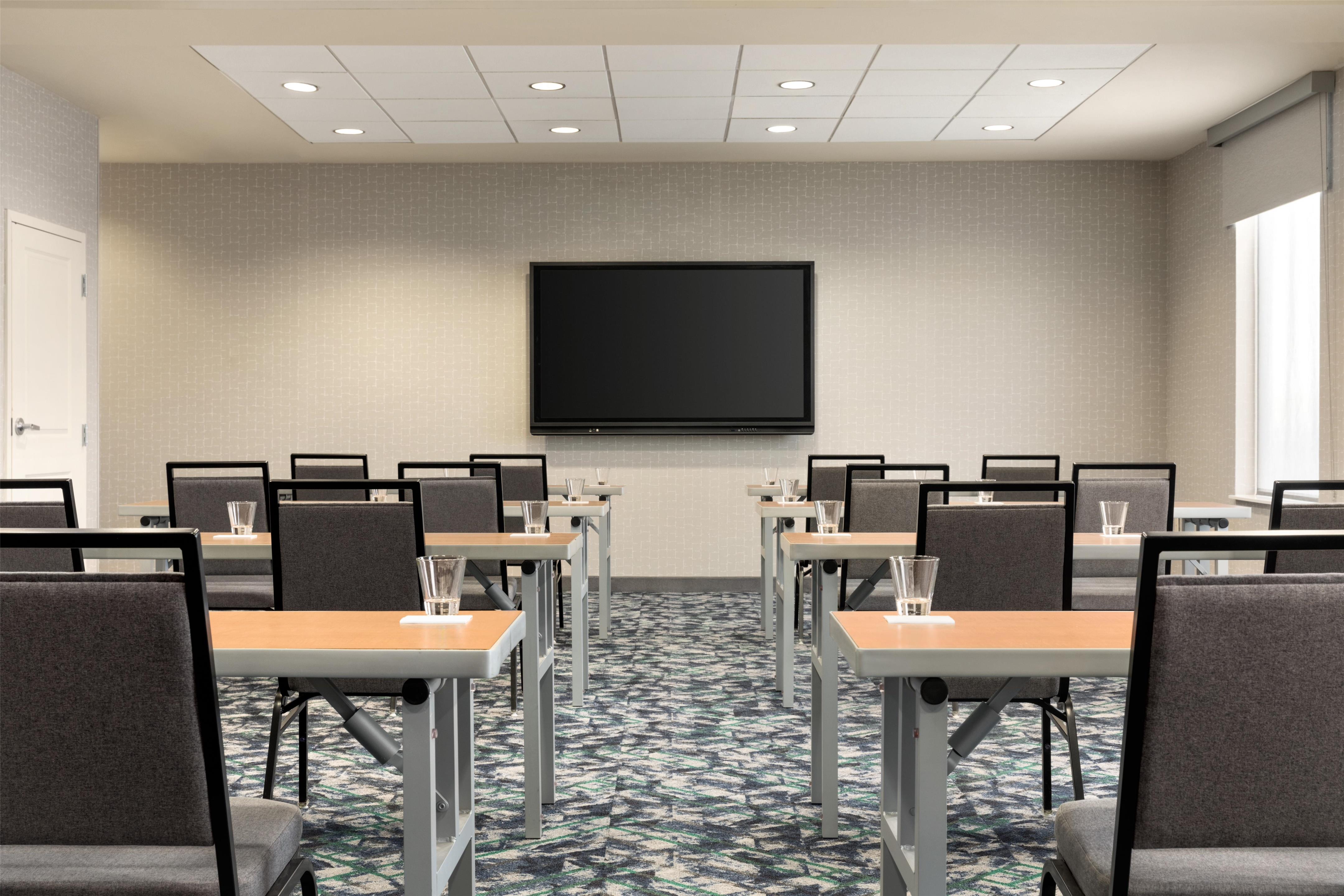 Meeting Room | Home2 Suites by Hilton Farmington/Bloomfield