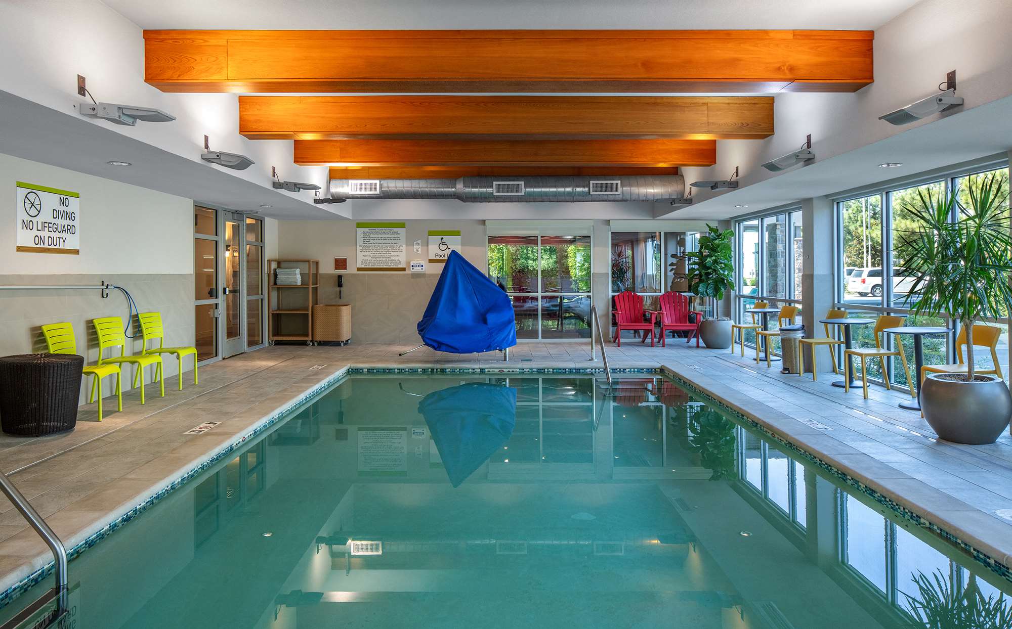 Pool | Home2 Suites by Hilton Little Rock West