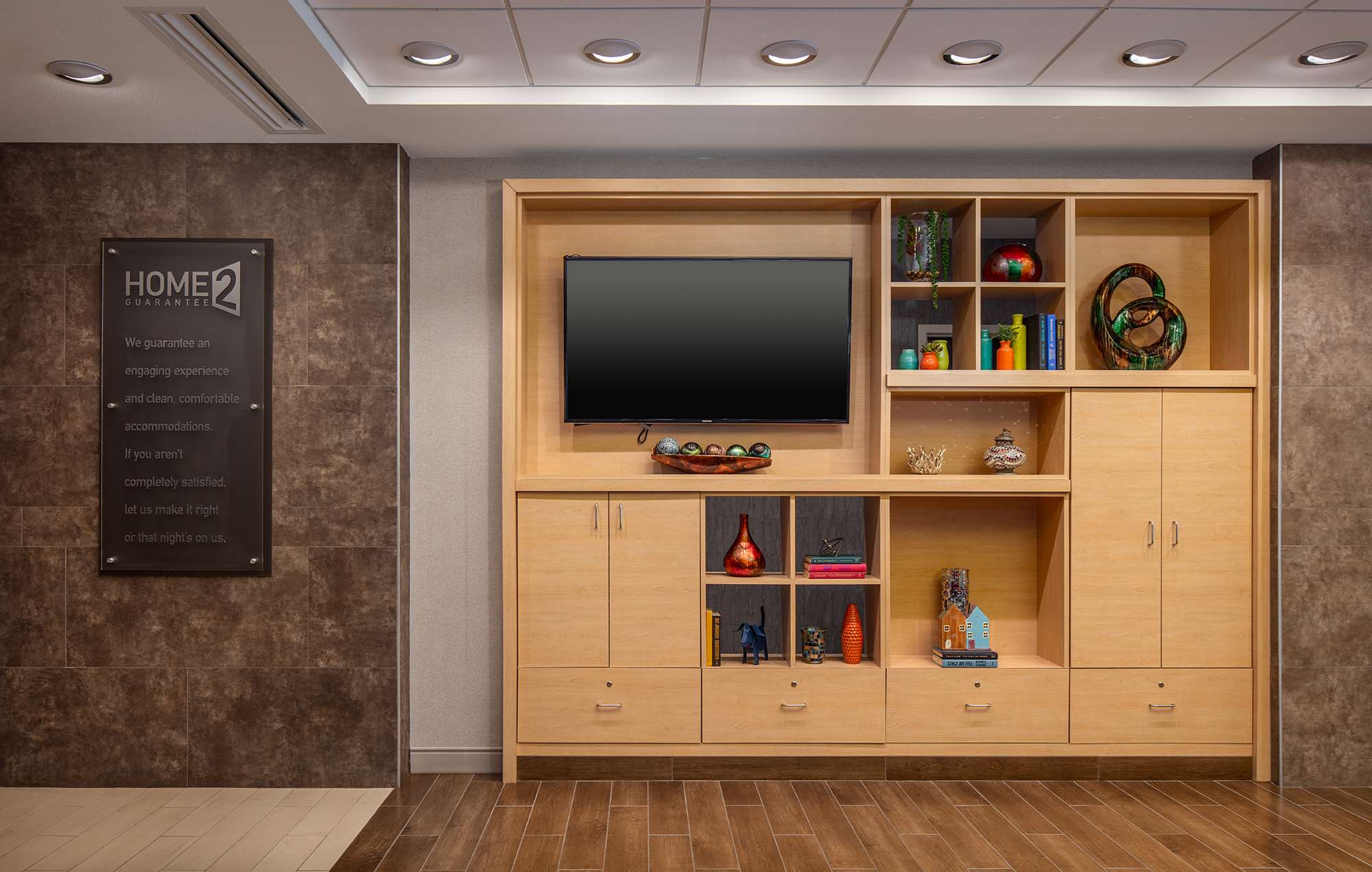Lobby | Home2 Suites by Hilton Little Rock West