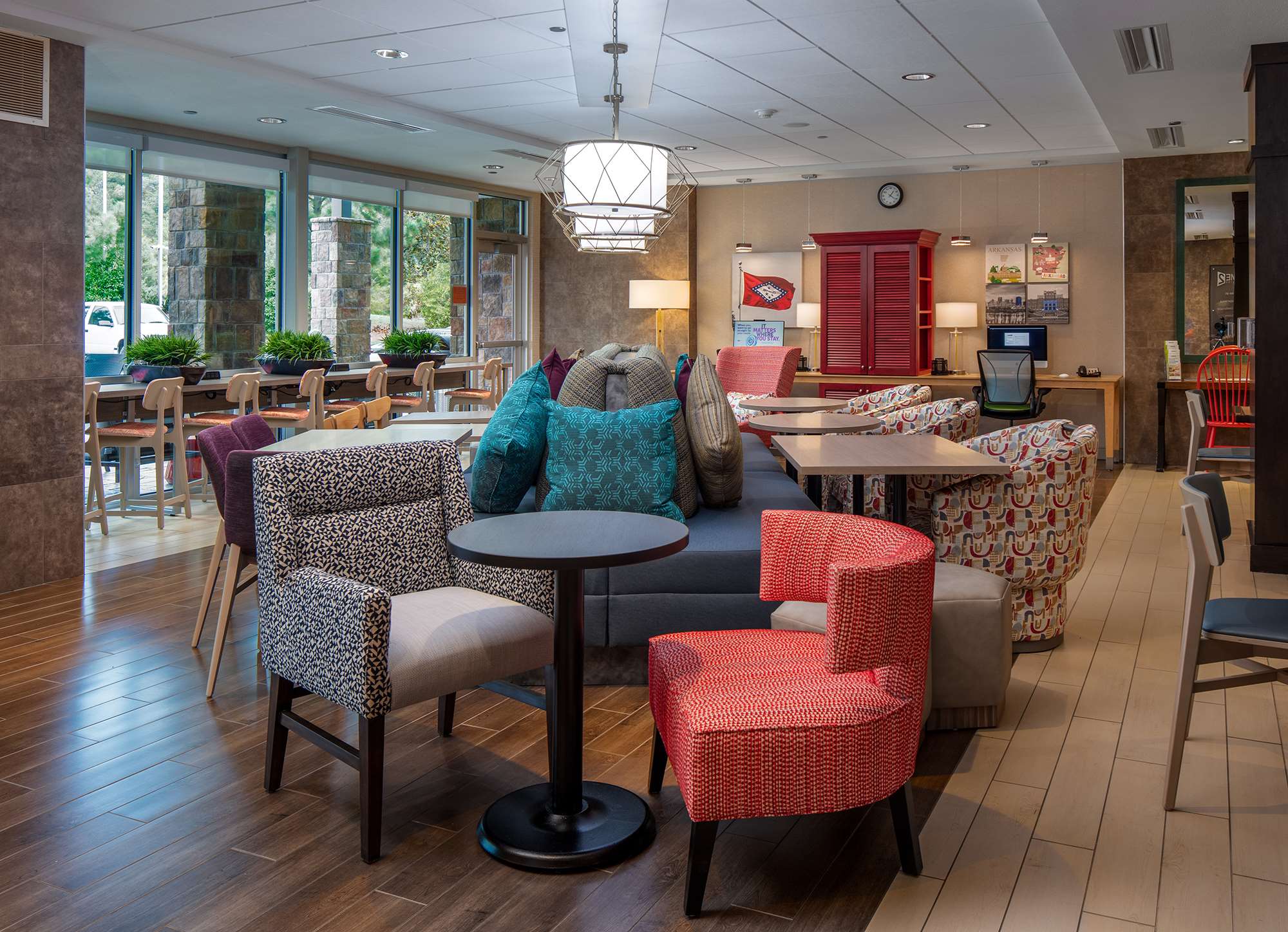 Lobby | Home2 Suites by Hilton Little Rock West