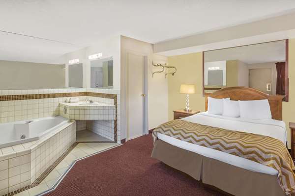 Suite - Travelodge Reno - I-80, Exit 13