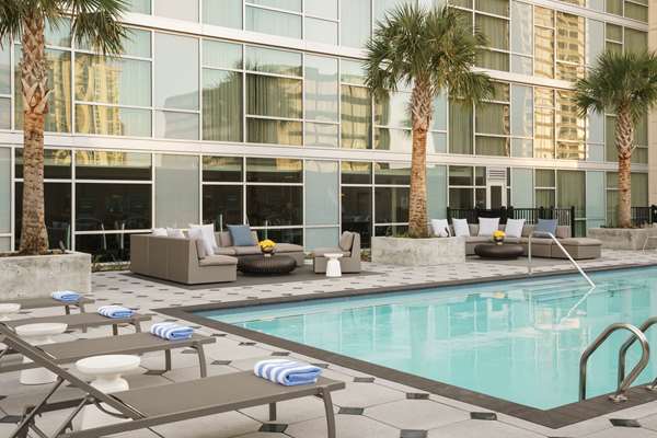 Pool - Hyatt Regency Hotel Galleria Houston
