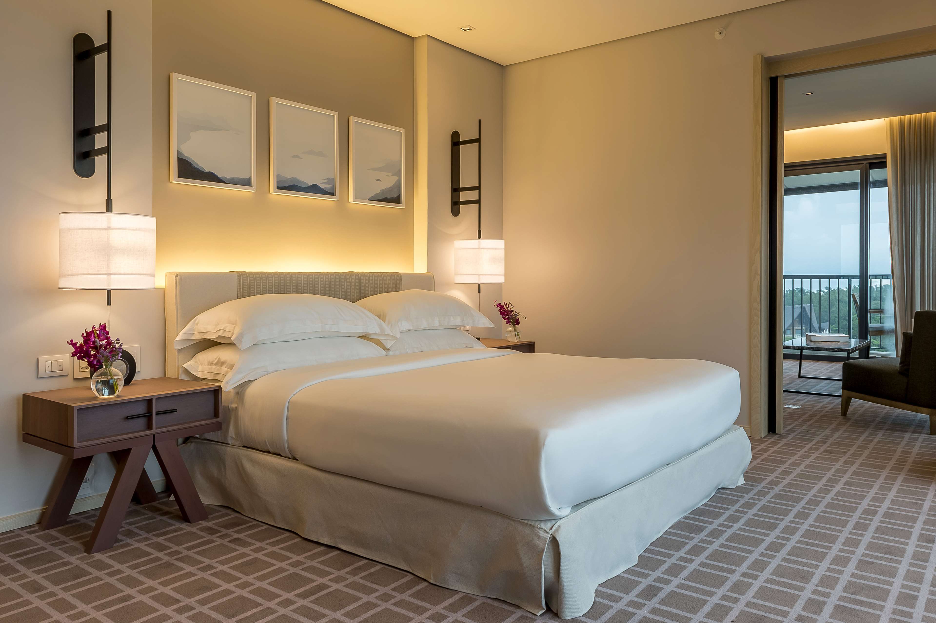 Grand Hyatt Rio De Janeiro Room Type - OCEAN LAGOON SUITE