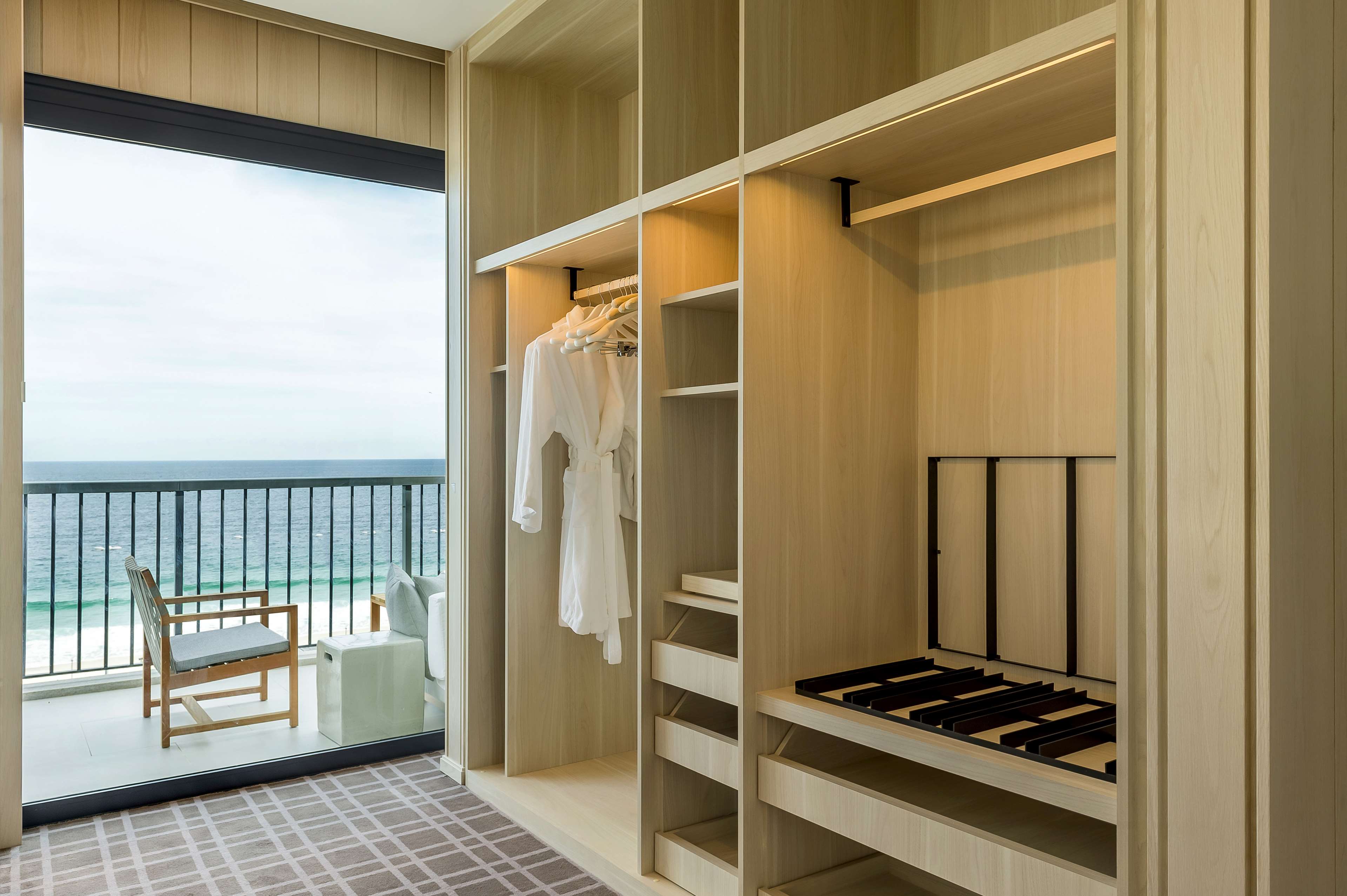 Grand Hyatt Rio De Janeiro Room Type - DIPLOMAT SUITE