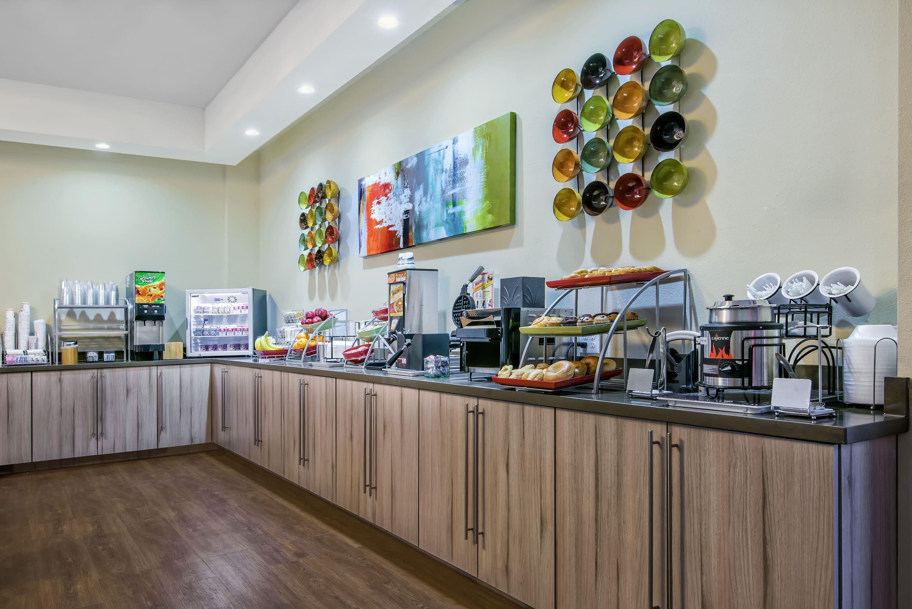 Breakfast Area | Hawthorn Suites By Wyndham McAllen