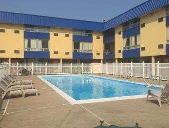Pool - Days Inn Fort Wright - I-71 & I-75, Exit 189