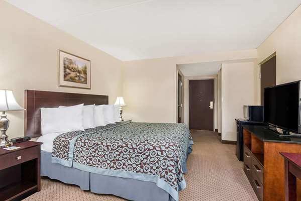  - Days Inn Indianapolis - I-69, Exit 201