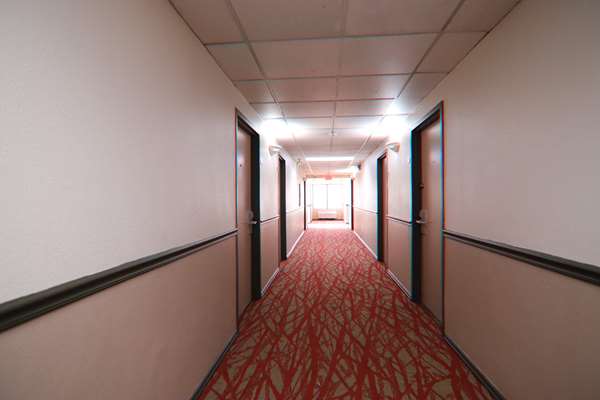  - Ramada Hotel Davenport - I-4, Exit 55