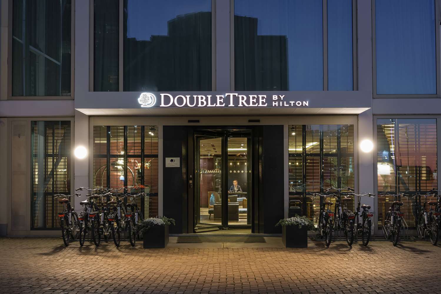 DoubleTree by Hilton Amsterdam – NDSM Wharf