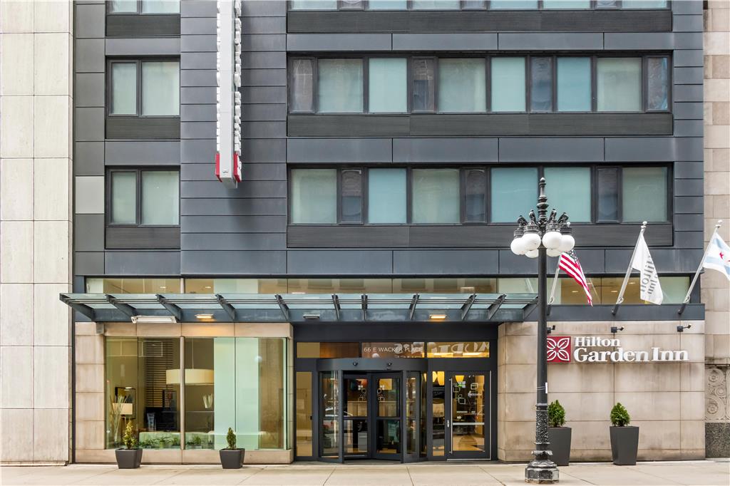 Hilton Garden Inn  Chicago Downtown Riverwalk