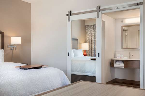  - Hampton Inn & Suites West Des Moines - I-35, Exit 70