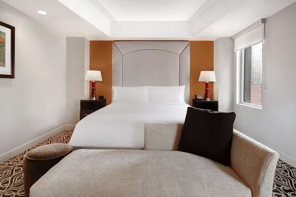  - Sam Houston Hotel Downtown Houston - I-10, Exit 769A & 769B