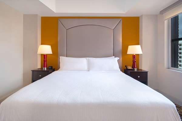  - Sam Houston Hotel Downtown Houston - I-10, Exit 769A & 769B