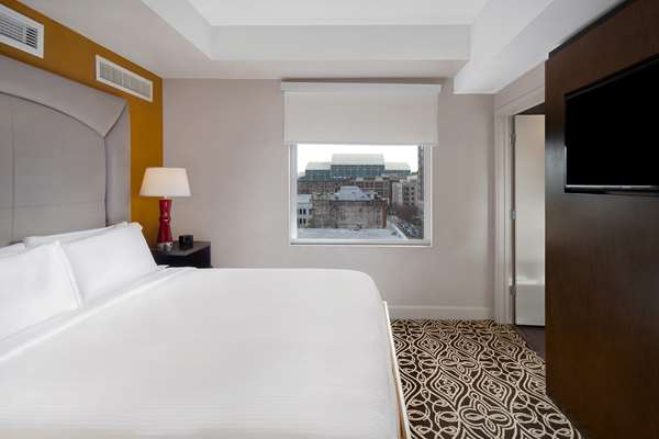  - Sam Houston Hotel Downtown Houston - I-10, Exit 769A & 769B