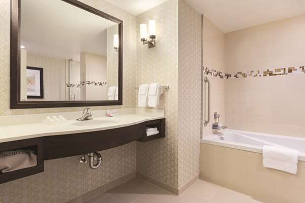  - Hilton Garden Inn Wallingford - I-91, Exit 15