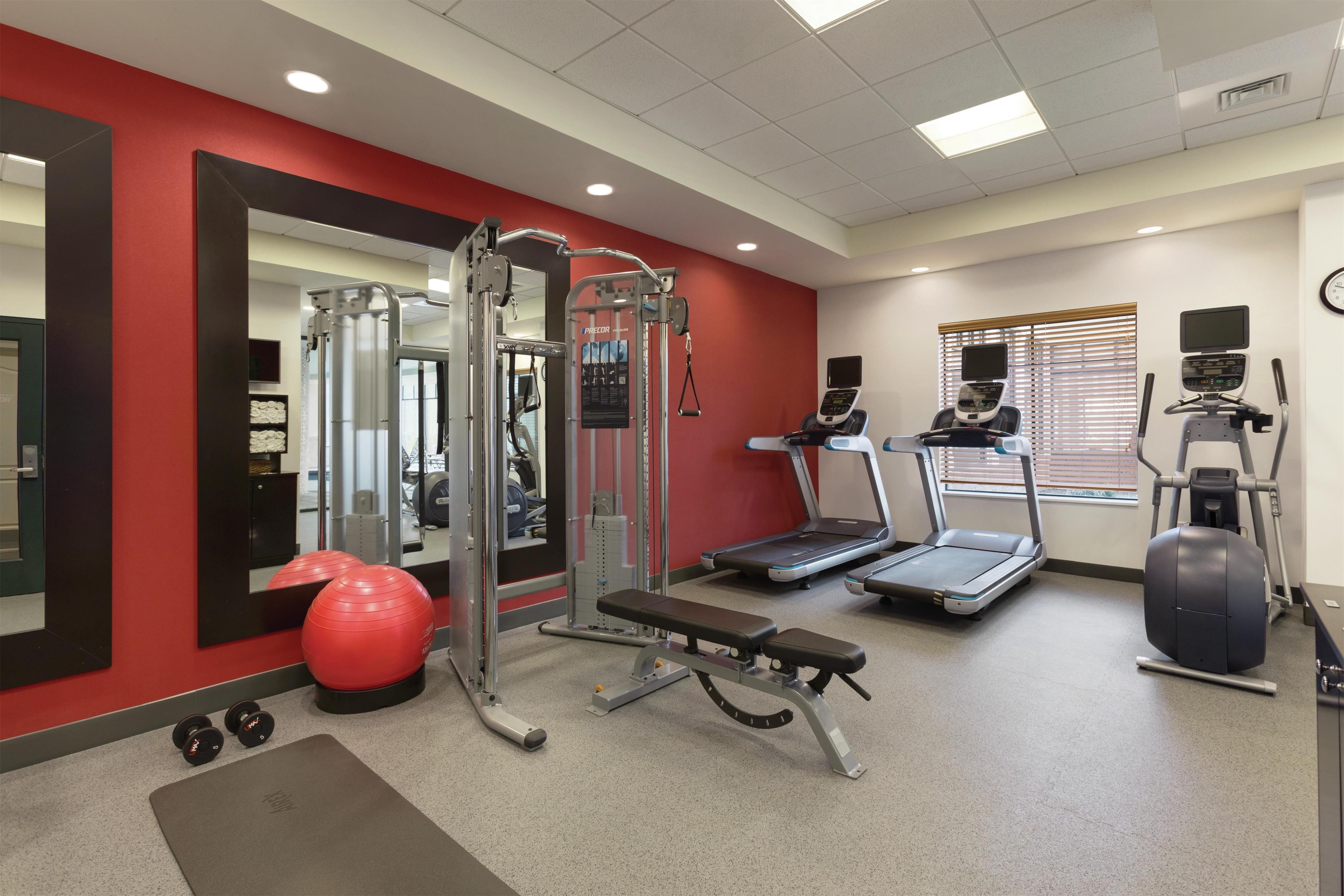 Health club fitness center gym | Hilton Garden Inn Wallingford/Meriden