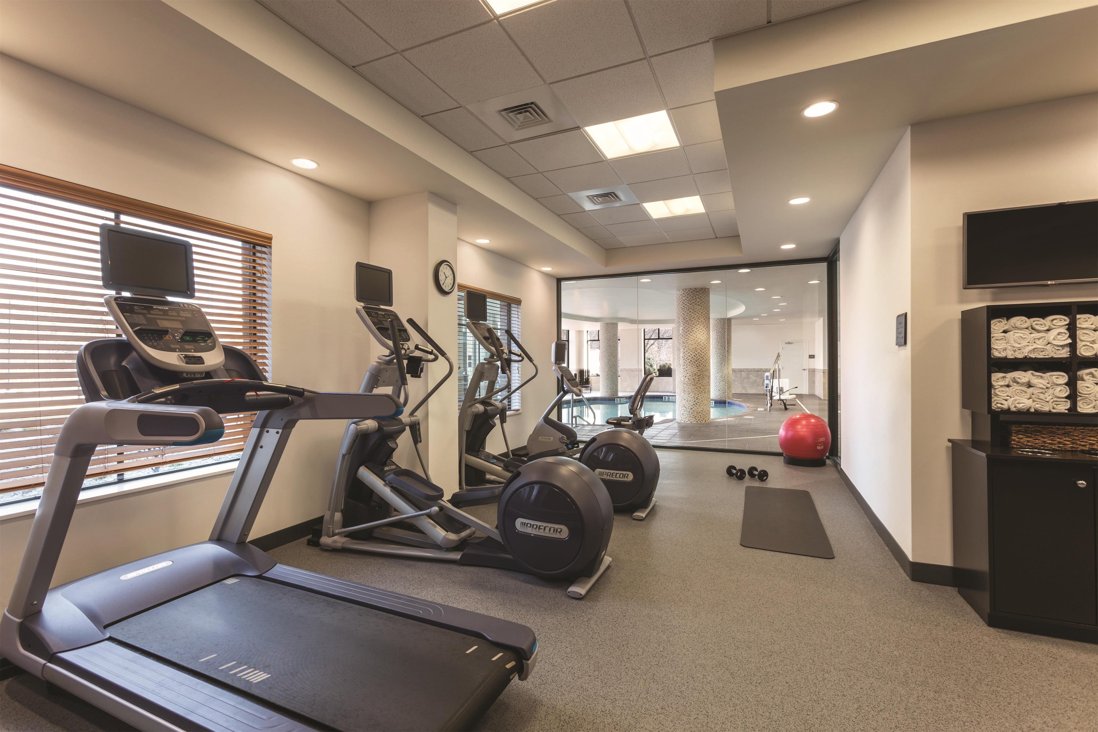 Health club fitness center gym | Hilton Garden Inn Wallingford/Meriden