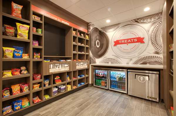 Restaurant - Hampton Inn Snyder