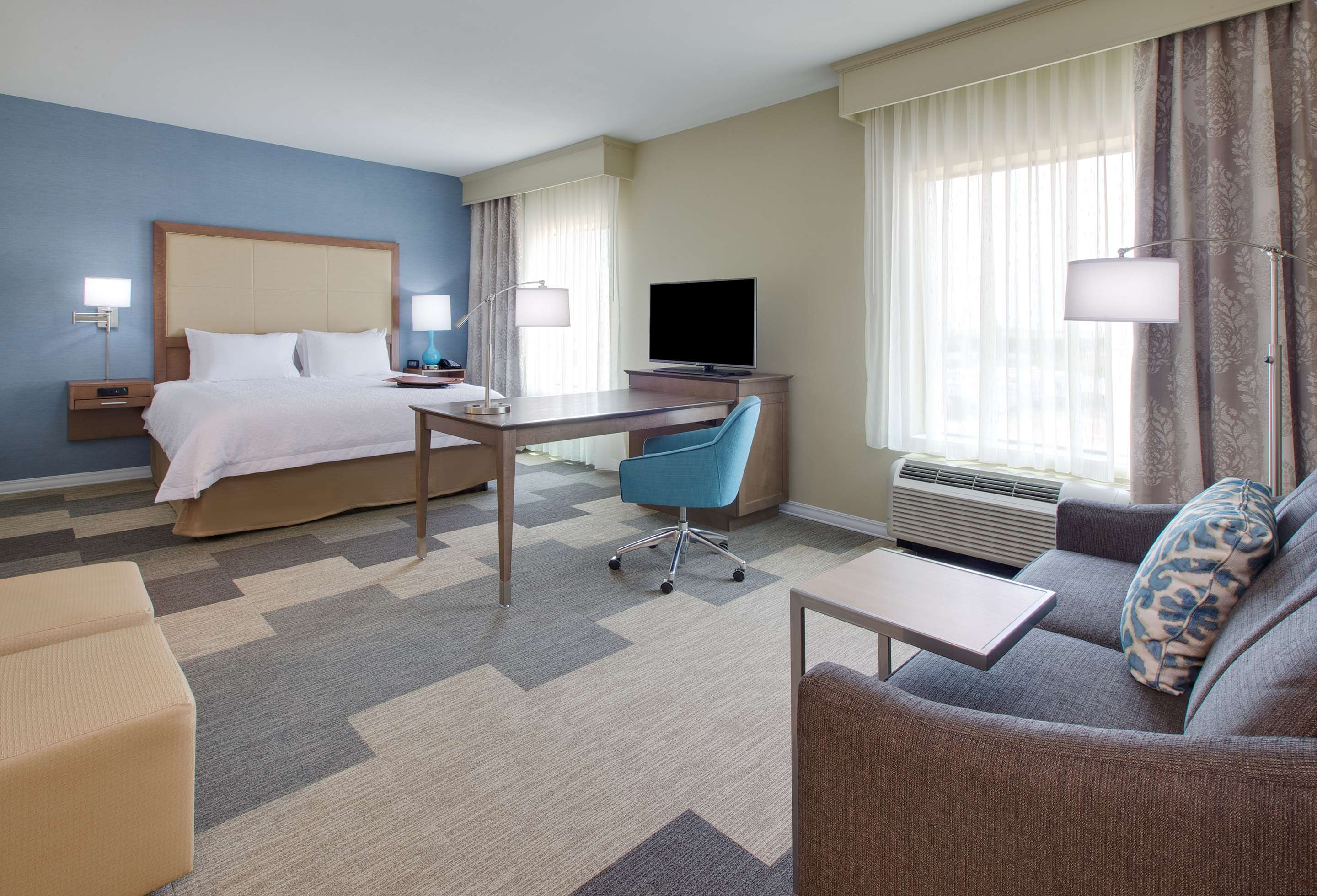 Guest room