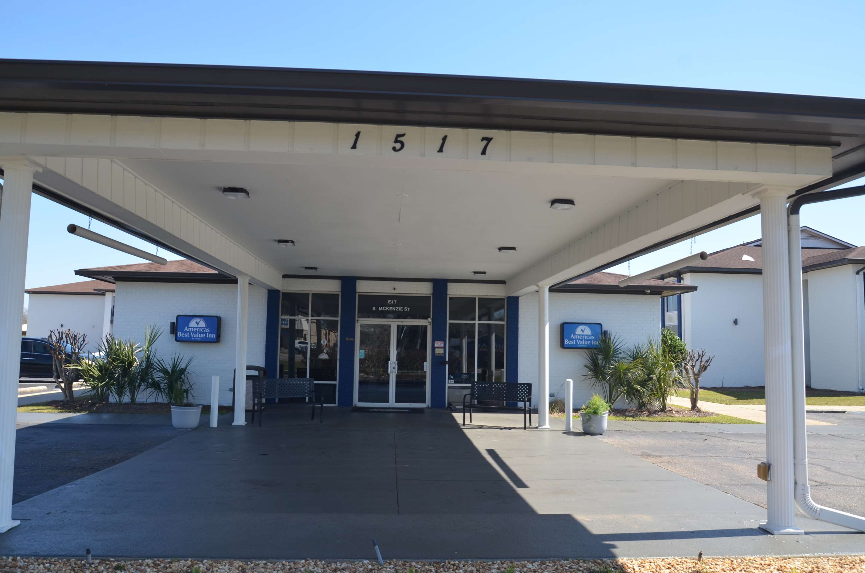 Font Entrance | Americas Best Value Inn & Suites Foley Gulf Shores