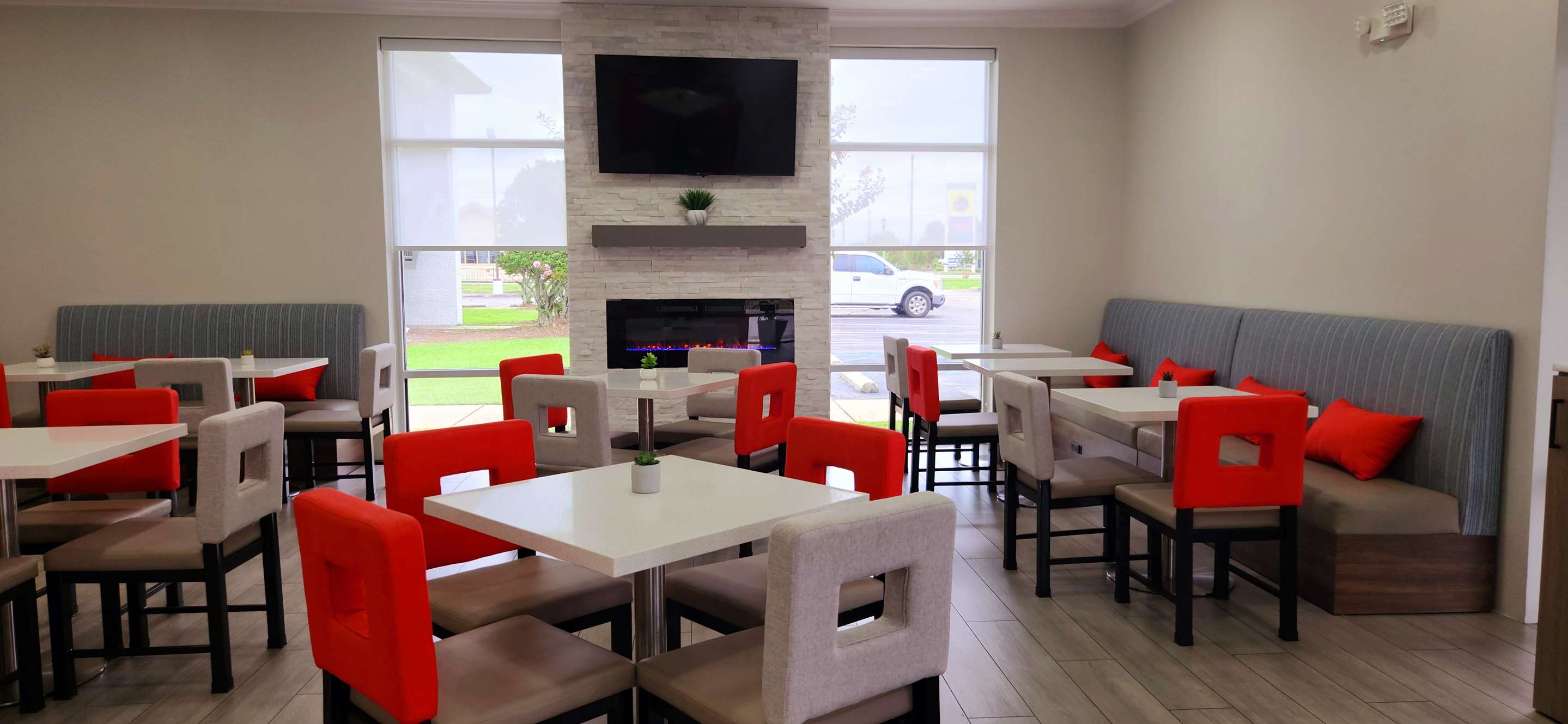 ABVI Foley Gulf Shores Dining Area | Americas Best Value Inn & Suites Foley Gulf Shores