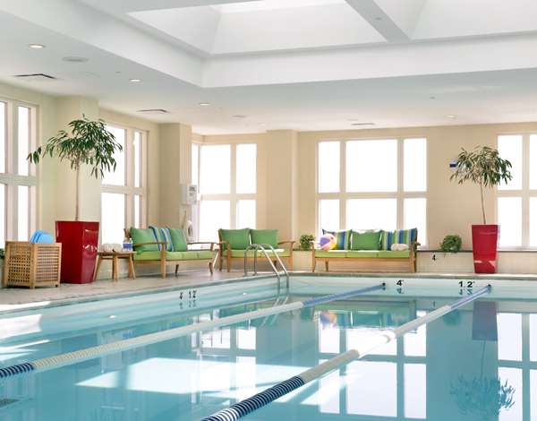 Pool - Seaport Boston Hotel
