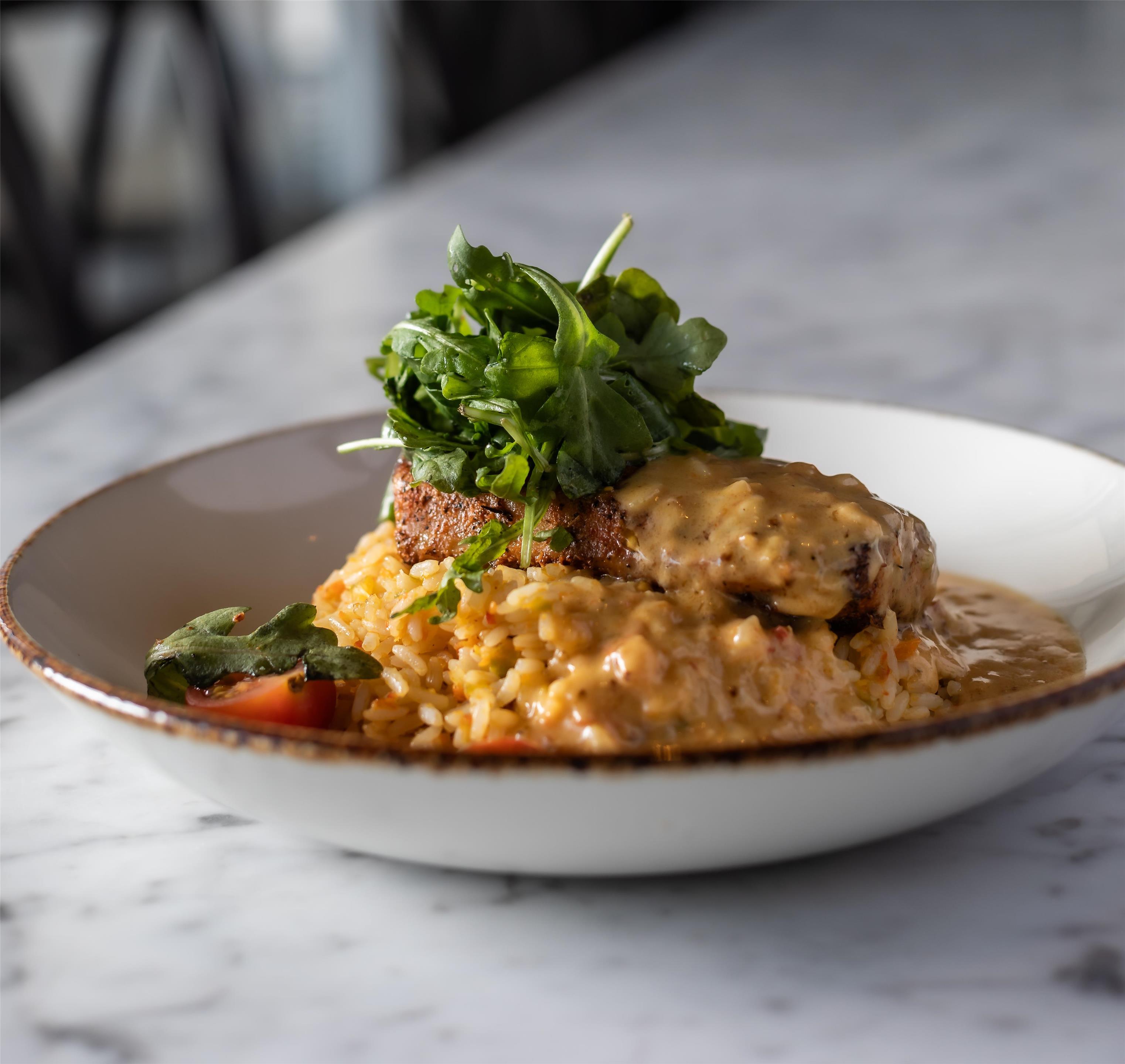 Restaurant | Hilton Garden Inn Downtown Dallas