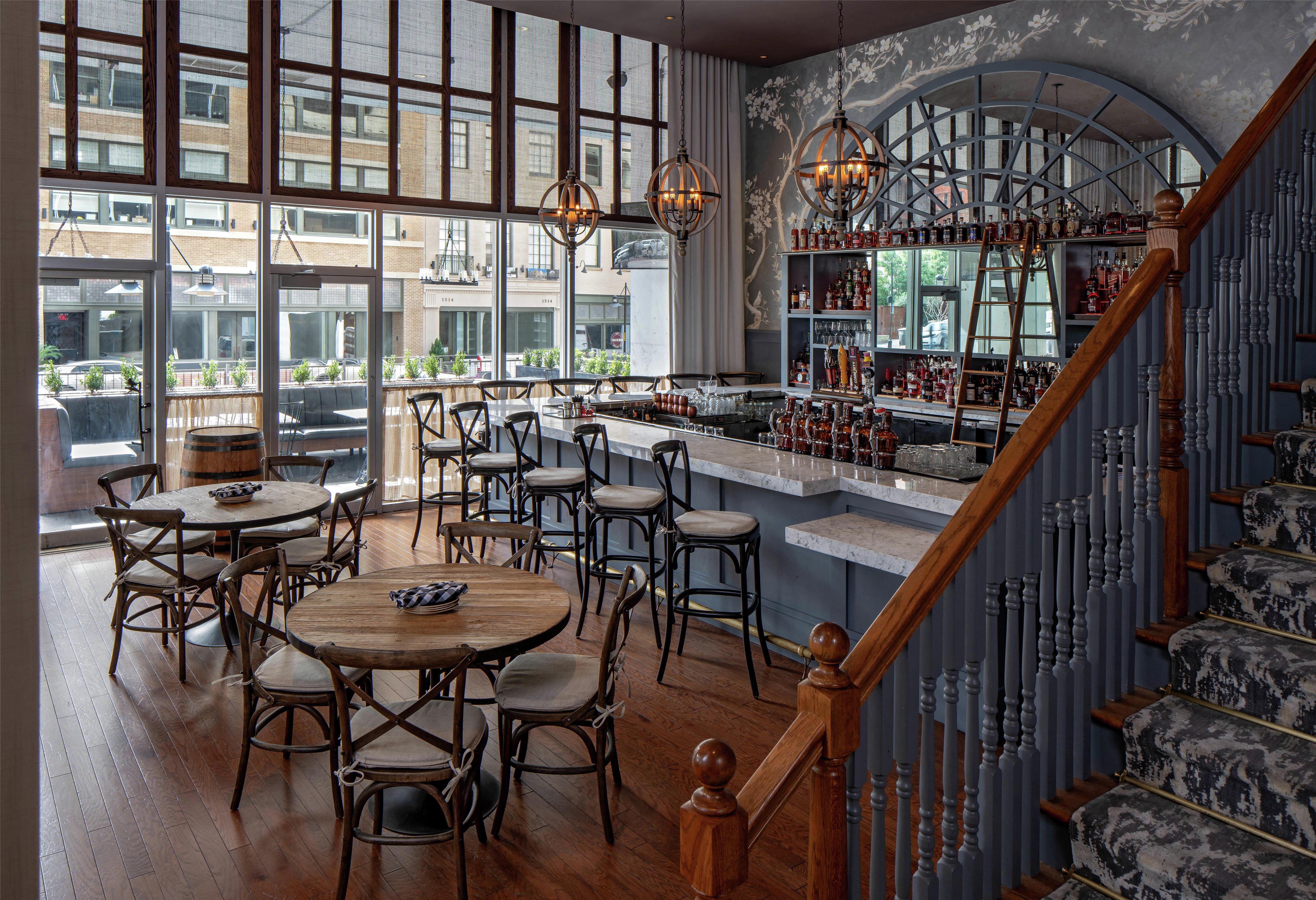 Restaurant | Hilton Garden Inn Downtown Dallas