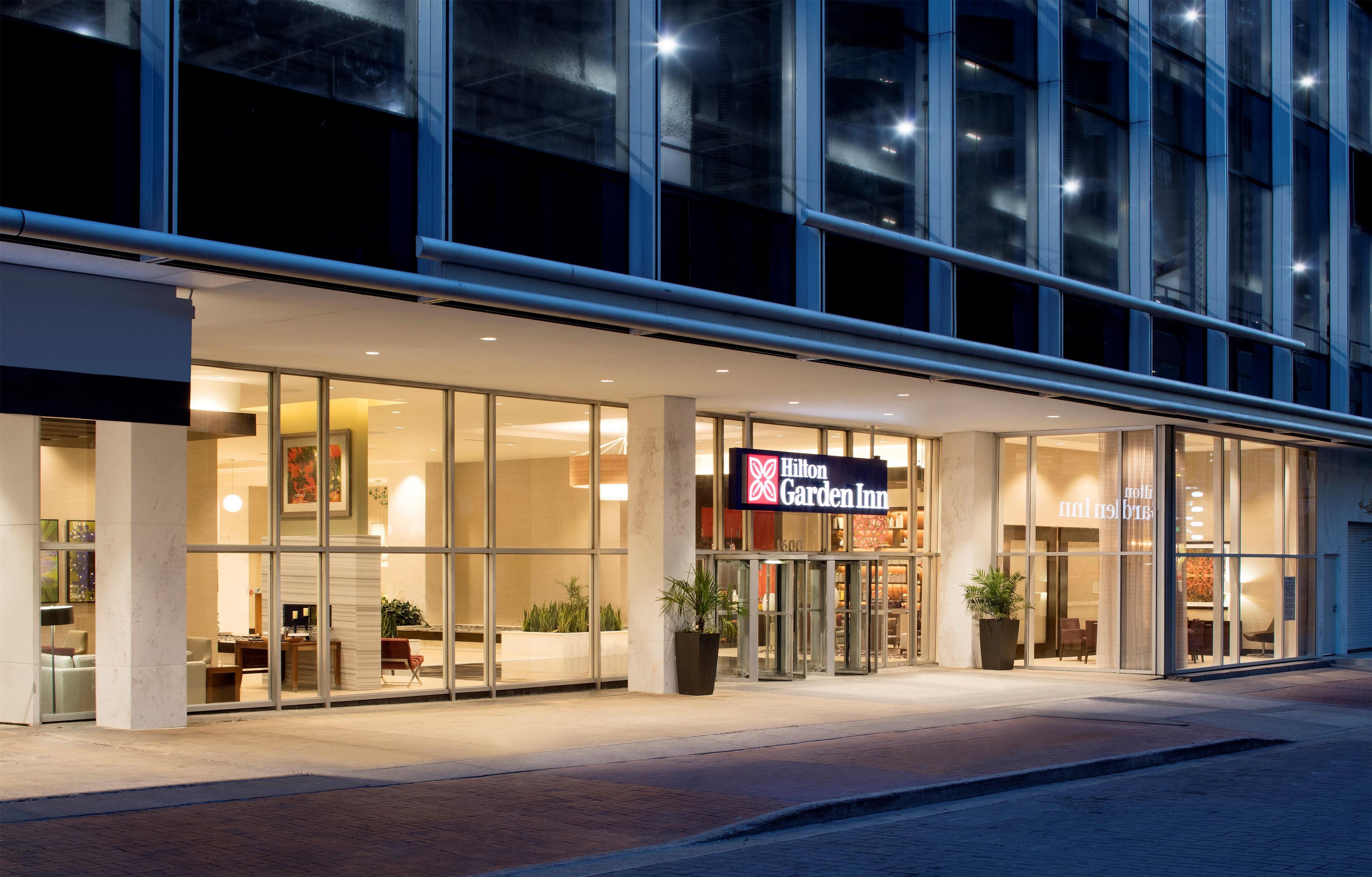 Exterior | Hilton Garden Inn Downtown Dallas