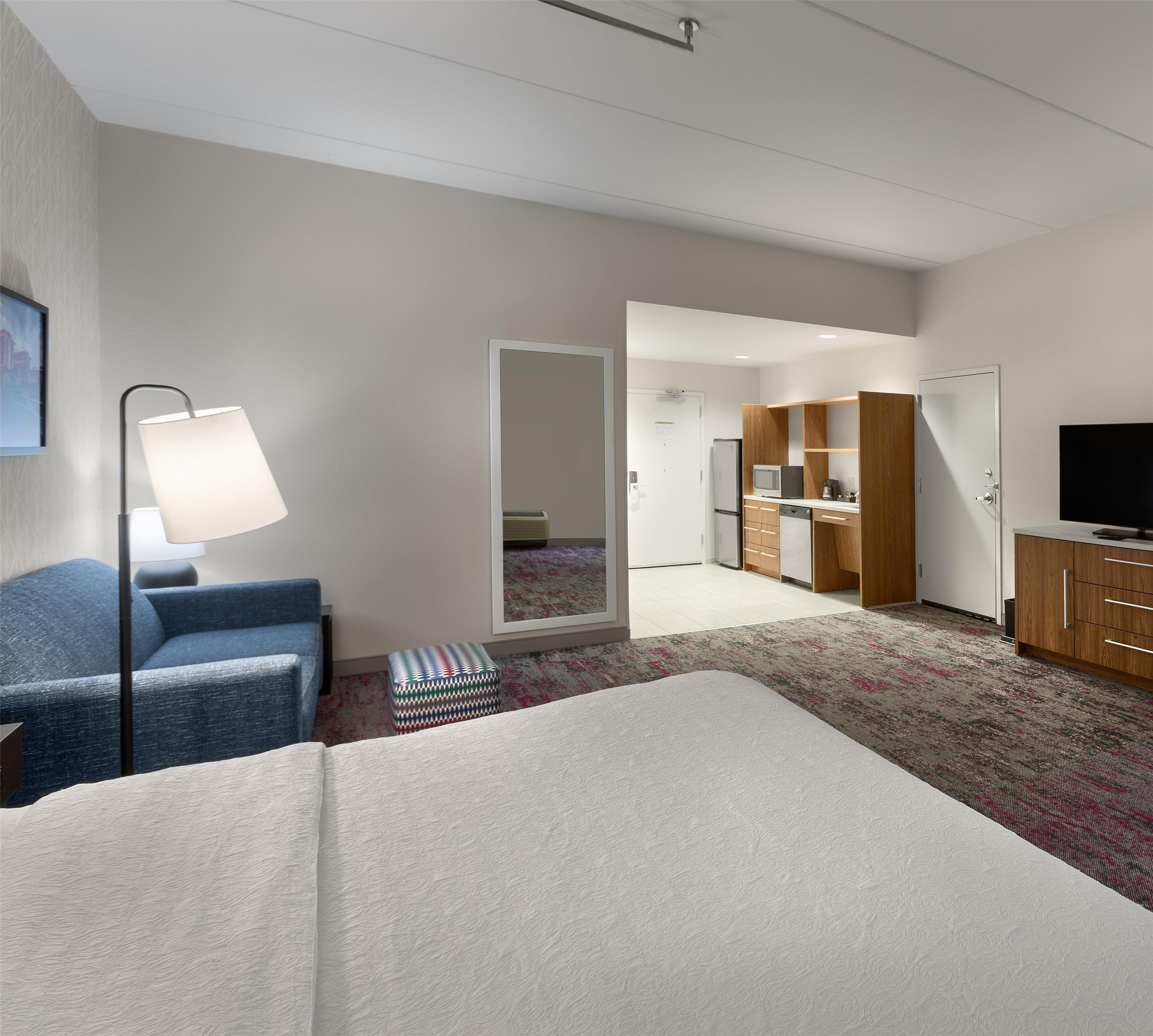 Guest room