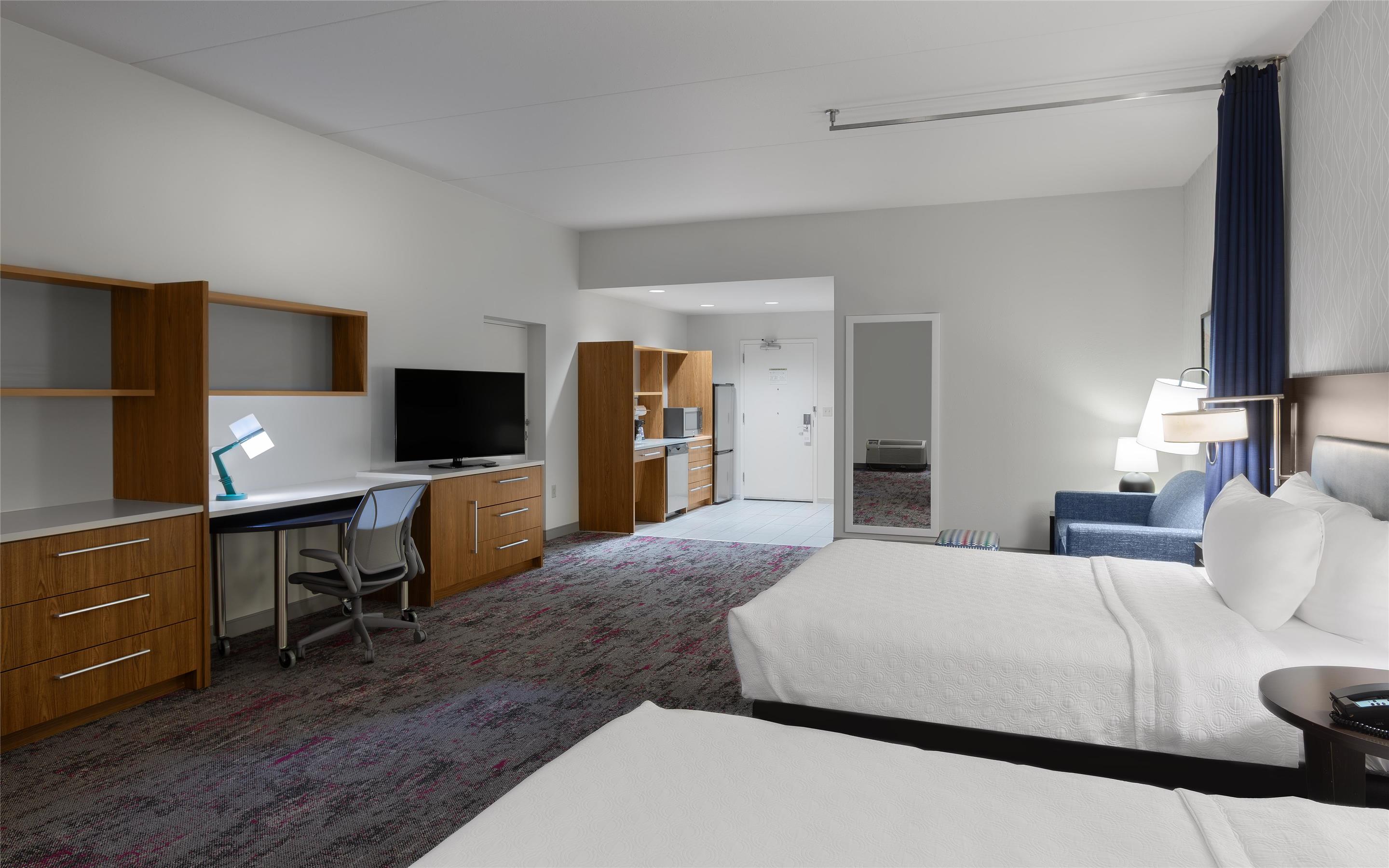 Guest room