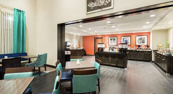 Amenities - Hampton Inn & Suites Orlando - I-4, Exits 71 & 72