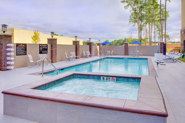 Pool - Hampton Inn South Tyler