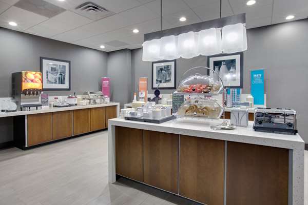 Amenities - Hampton Inn South Tyler