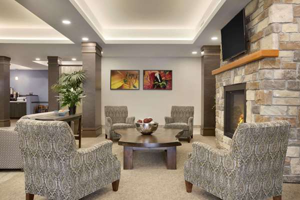  - Days Inn & Suites Lindsay