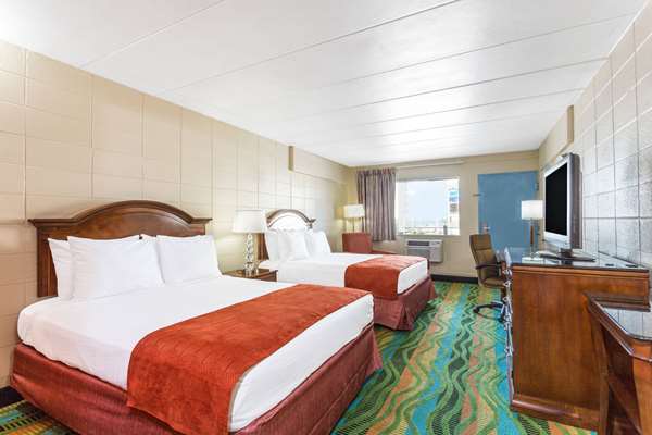  - Howard Johnson Hotel Virginia Beach