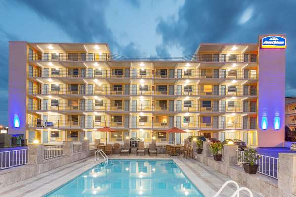 Exterior view - Howard Johnson Hotel Virginia Beach