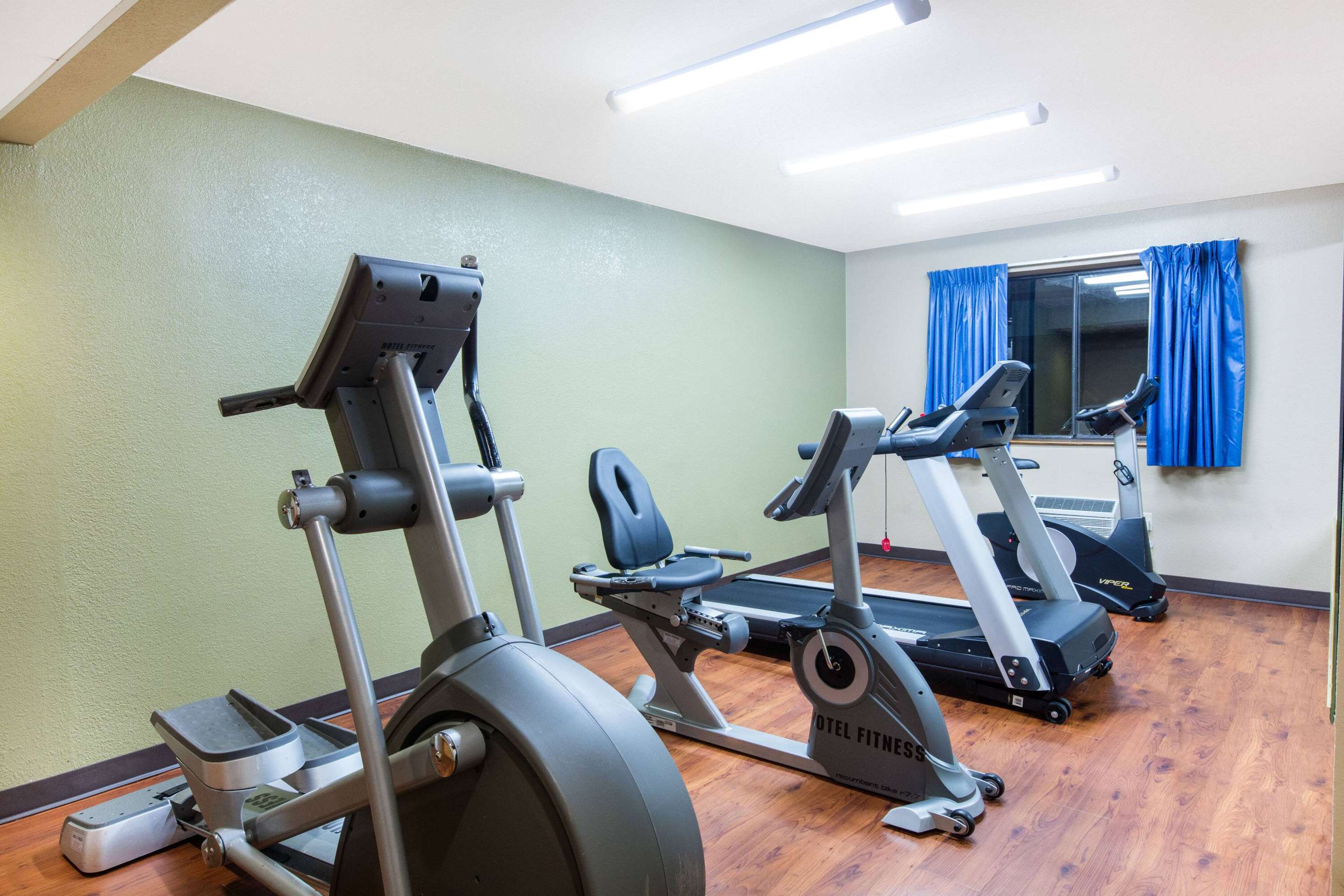 Health club fitness center gym | Super 8 by Wyndham Frederick