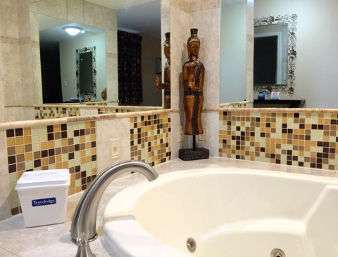  - Travelodge Manhasset