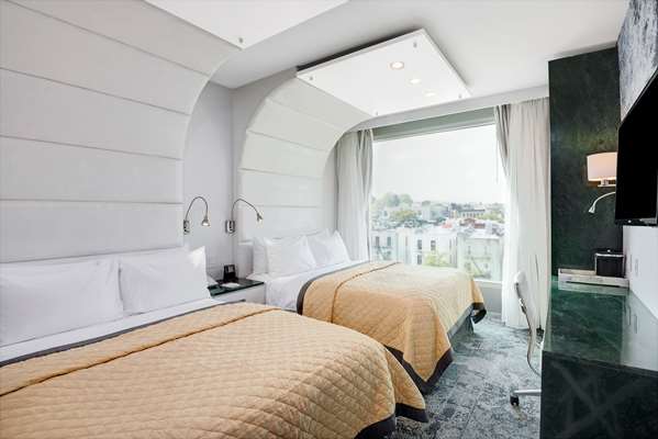  - Wyndham Garden Hotel Sunset Park Brooklyn