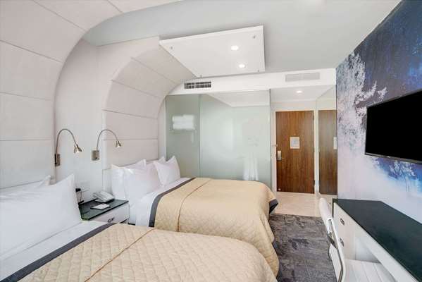  - Wyndham Garden Hotel Sunset Park Brooklyn