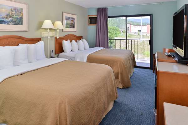  - Canadas Best Value Inn & Suites Castlegar