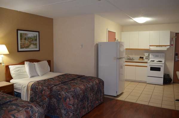  - Canadas Best Value Inn & Suites Castlegar