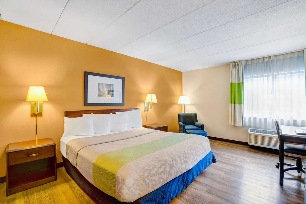 MOTEL 6 MILFORD CT-guestroom-Guest Room,On-Site.jpg
