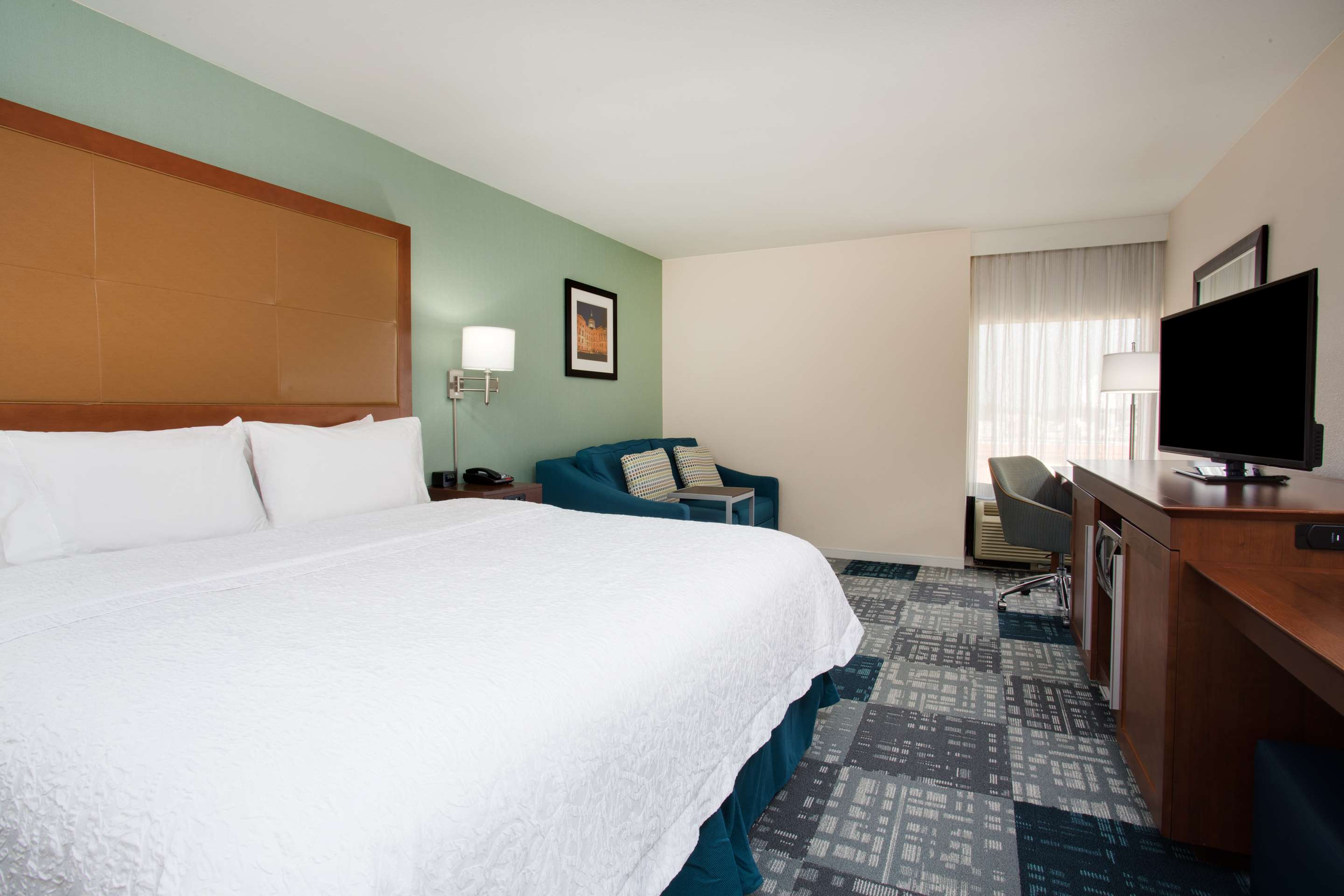 Guest room