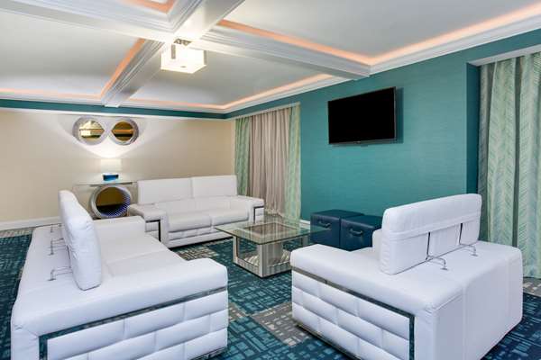  - Hampton Inn Norcross - I-85, Exit 99