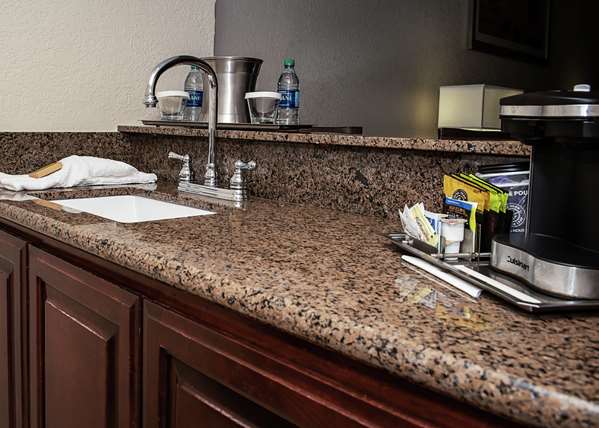  - DoubleTree by Hilton Hotel Airport Lafayette