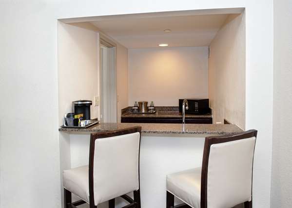  - DoubleTree by Hilton Hotel Airport Lafayette