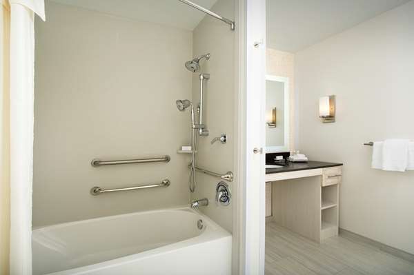  - Homewood Suites by Hilton Brickell Downtown Miami - I-95, Exit 1B