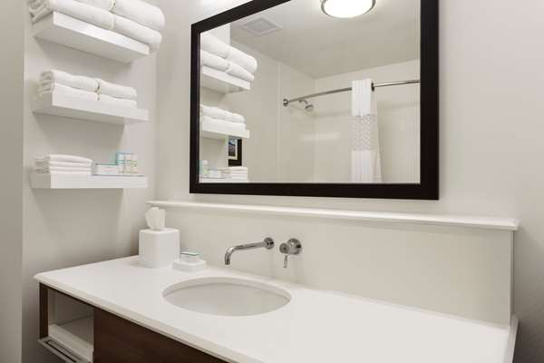  - Hampton Inn Kennewick